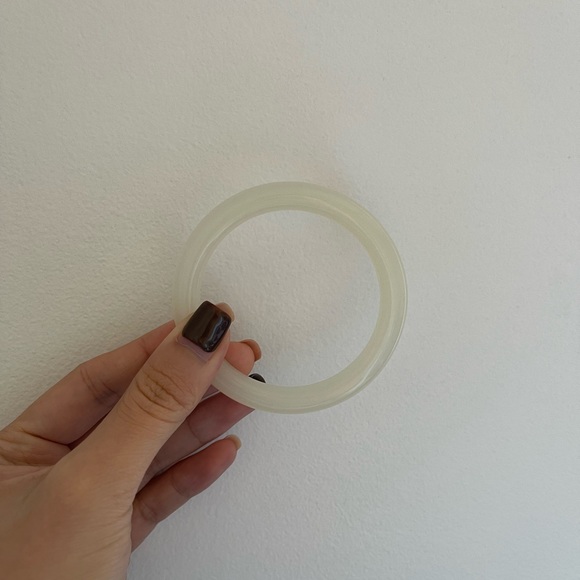 Hetian Jade Bangle - Picture 4 of 4